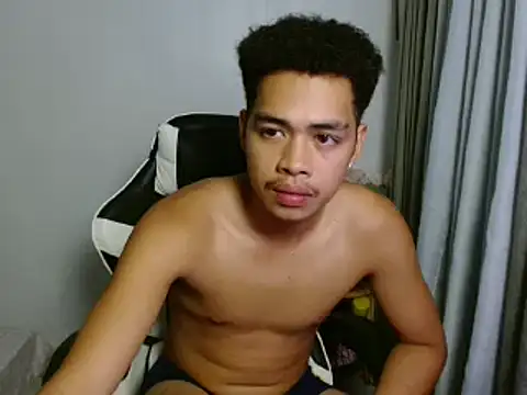 Živý XXX chat curlyasian_njxx