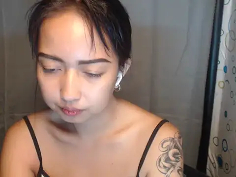Chat +18 de XXnaughty_08XX ao vivo