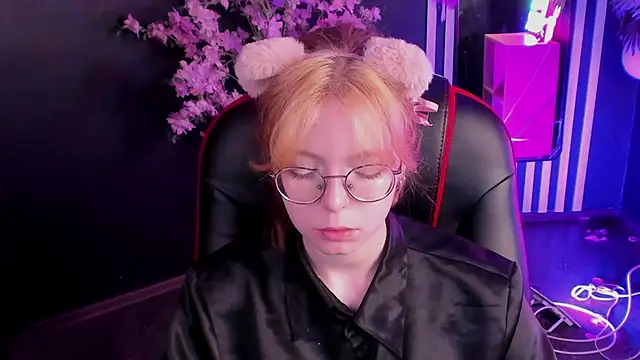 FoxxyyPolly's Live XXX Chat