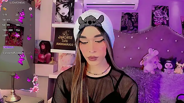 Megaan_Dolll webkamerás műsora