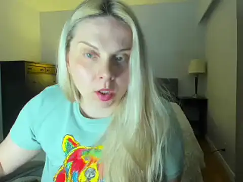 Laviora's Webcam Show