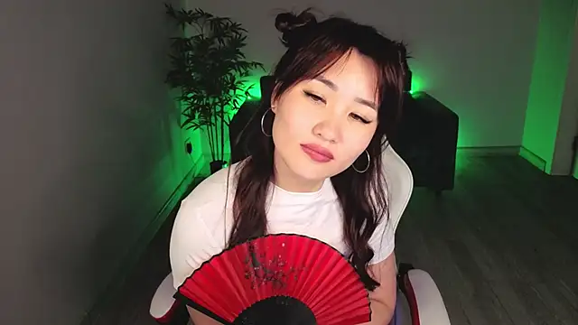 Chat XXX ao vivo de YukiyaSunshine