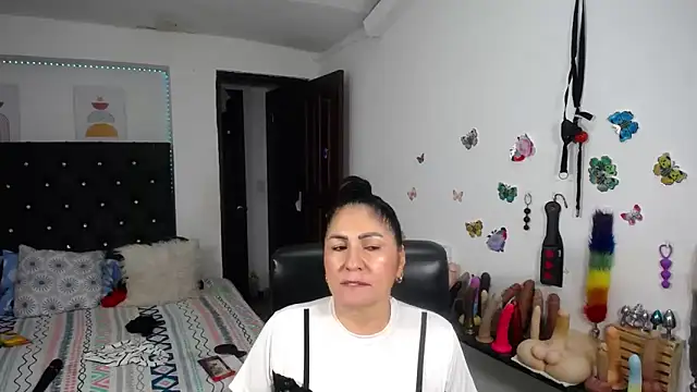 แชท XXX สดของ mature_bigboobs10