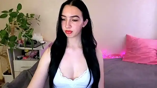 Chat +18 de WildKittenX_ ao vivo