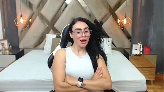 MartinaaFit's Live XXX Chat