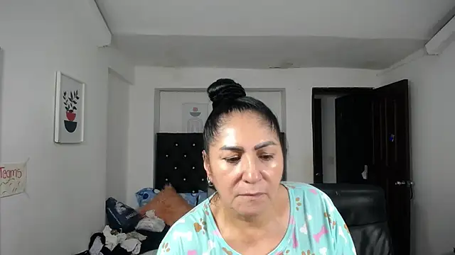 mature_bigboobs10's Live XXX Chat