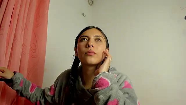 Chatroom XXX en direct de Alanaloiiss_