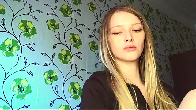 StarFrom_Hell's Live XXX Chat