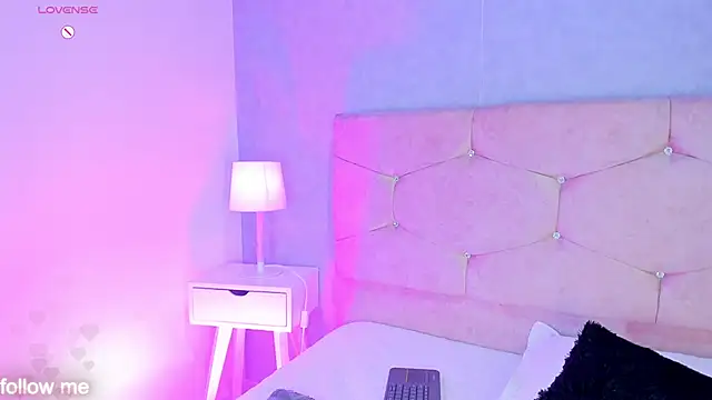 Živý XXX chat Cameliaa_Smiith