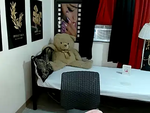UrhotGoddess Pertunjukan Webcam