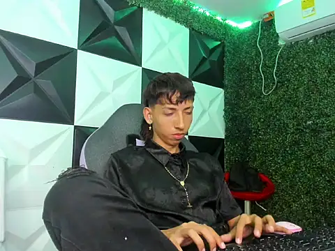 charly_joseph Webcam Show