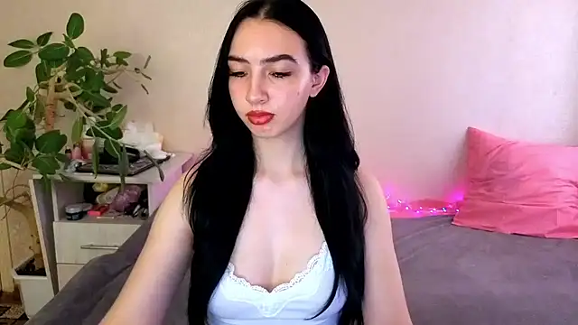 دردشة WildKittenX_ الجنسية المباشرة