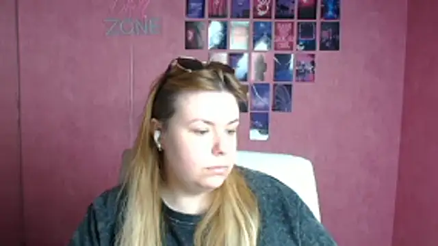 SusannaNight's Live XXX Chat