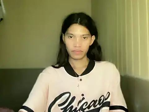 Yourgoddess_jayveのライブXXXチャット