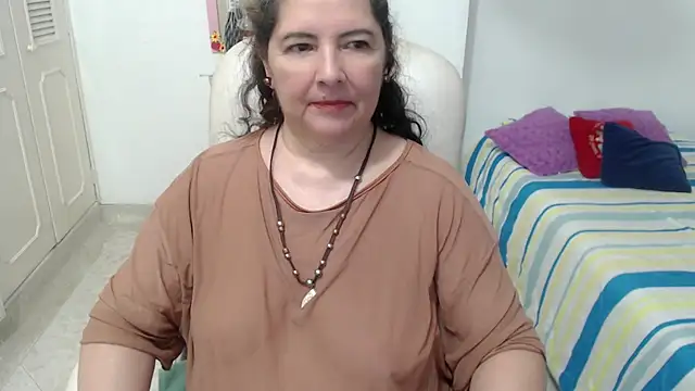 leonela_69 Adlı Modelin Canlı XXX Sohbeti