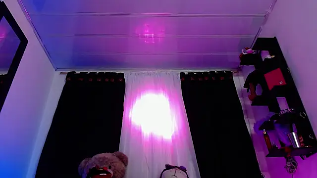 Show Webcam de valerii_fox_69