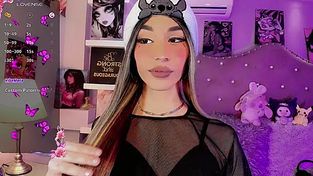 Megaan_Dolll's Webcam Show