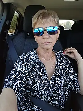 Catababa67's Live XXX Chat