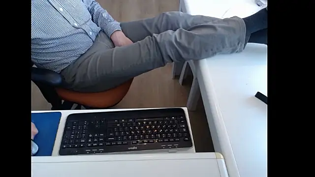 dutchpornking Adlı Modelin Canlı XXX Sohbeti
