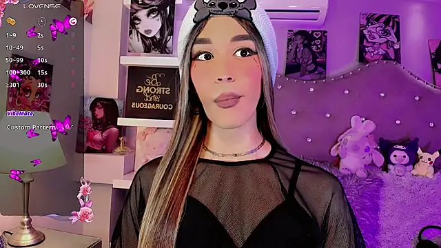 Megaan_Dolll's Webcam Show