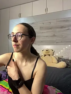 MartiniiSelenna Chat XXX live