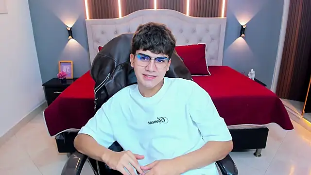 Tommy18__ – Live XXX-chat