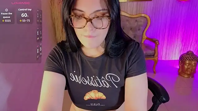 caroline_1s' Live XXX Chat