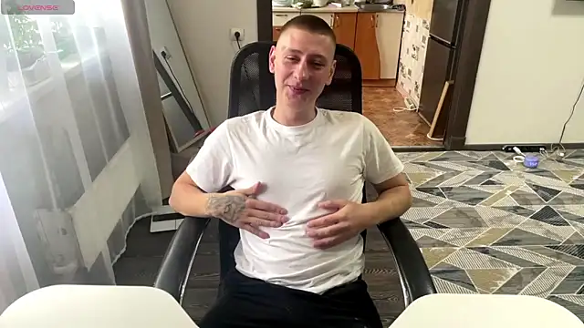 XXX chat uživo modela Keksik_