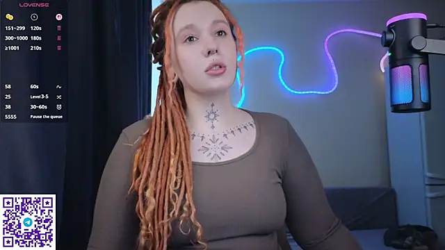 The_Full_Red_Moon's Live XXX Chat