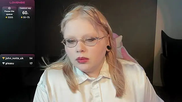LottieReed's Live XXX Chat