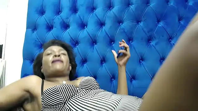 SpicyQueenxxxx: онлайн-секс-чат