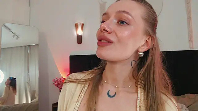 Chat +18 de LunaticaBae ao vivo