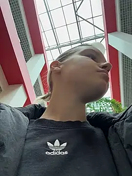 AshleyMur élő XXX-chatje