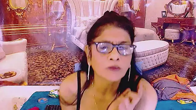 IndianAllure – Live XXX-chat