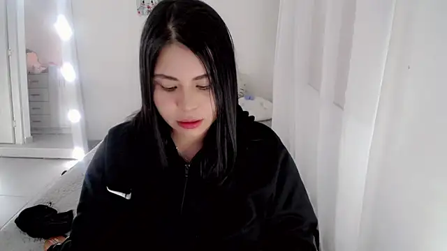 Youlittlepervertt_ – Naživo XXX chat