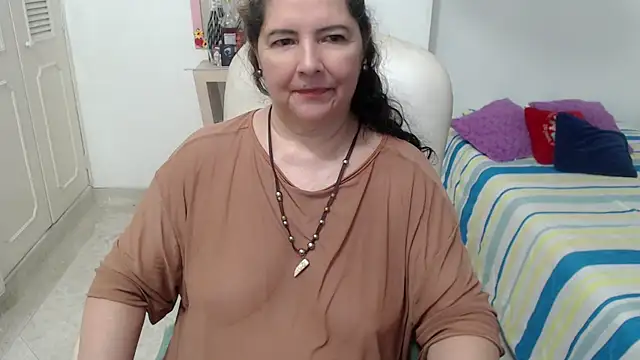 Chat +18 de leonela_69 ao vivo
