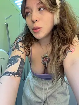 mini_moona's Webcam Show