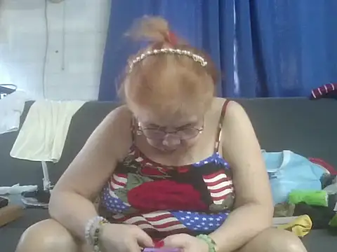 Chat +18 de xloverboobsx ao vivo