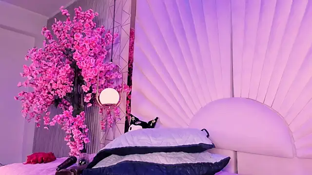 VesperVelvet: онлайн-секс-чат