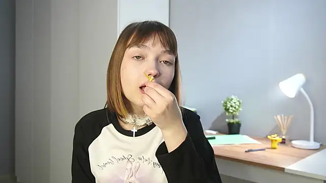 Leyla_crsh's Live XXX Chat