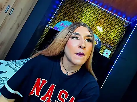 Georgina_giio_ élő XXX-chatje