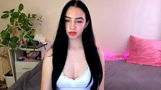 Chat +18 de WildKittenX_ ao vivo