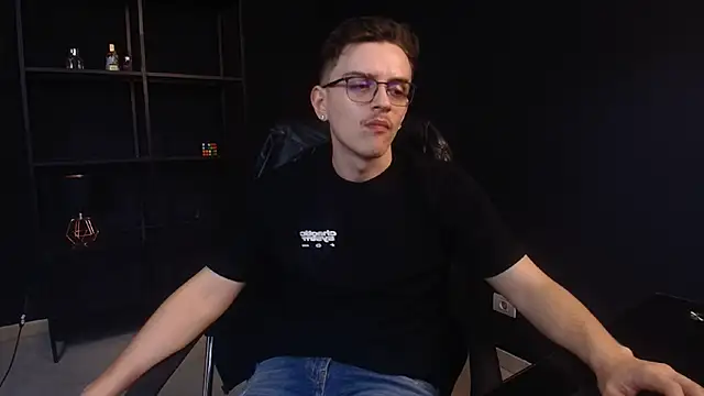 FelixStarkk's Live XXX Chat