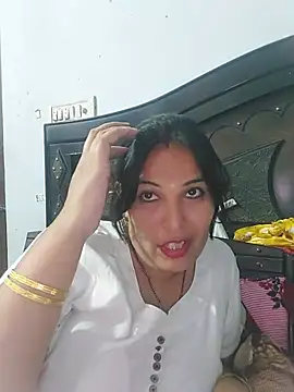 Poojabhabi101's Webcam Show