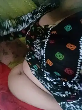 BreezySexyGirl69のウェブカメラショー