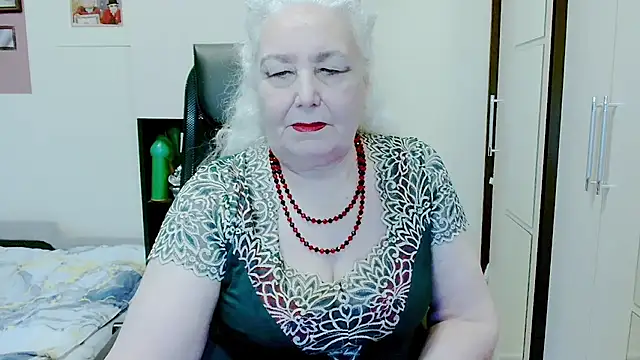 GrannyAlisa Obrolan Langsung XXX