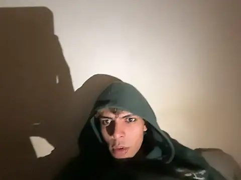 Aremiz99's Live XXX Chat