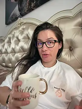 HotXMom_ Chat XXX in diretta