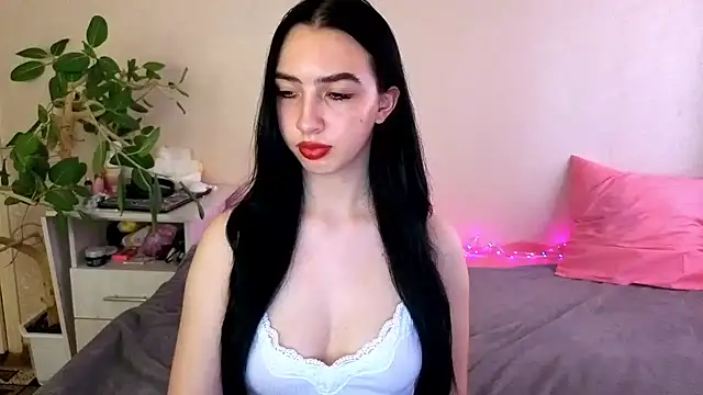 WildKittenX_のライブXXXチャット