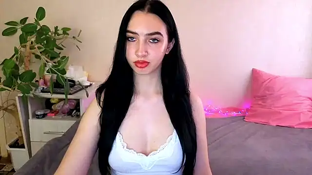 دردشة WildKittenX_ الجنسية المباشرة